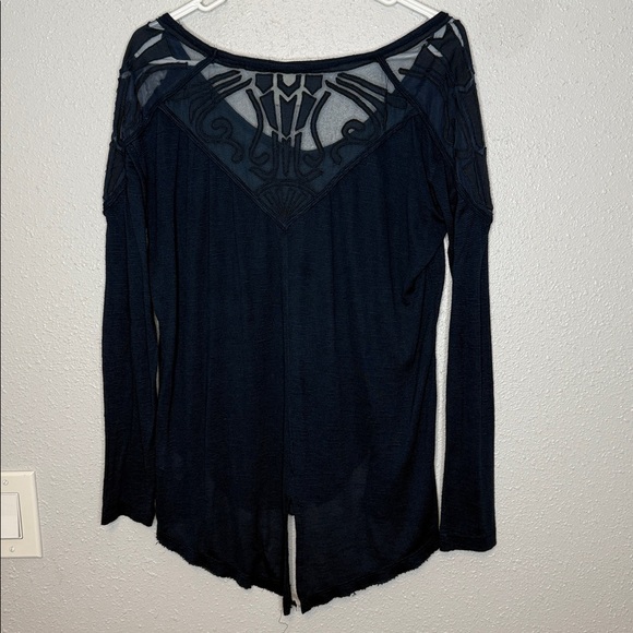 Free People Navy Blue Long Sleeve Sheer Pullover Top Size Medium - Picture 6 of 6